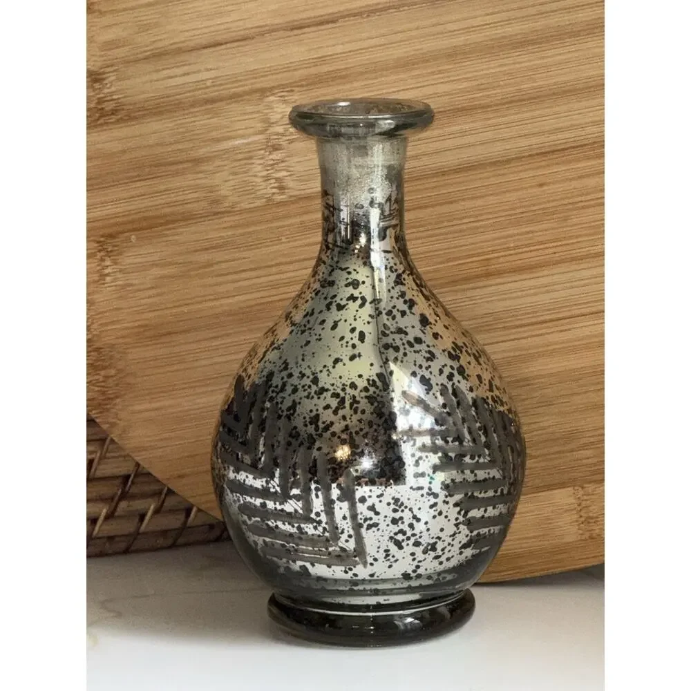 Vintage 2010’s Mercury Etched Leaf Glass Bottle Vase 4.5ʺW × 8.75ʺH India